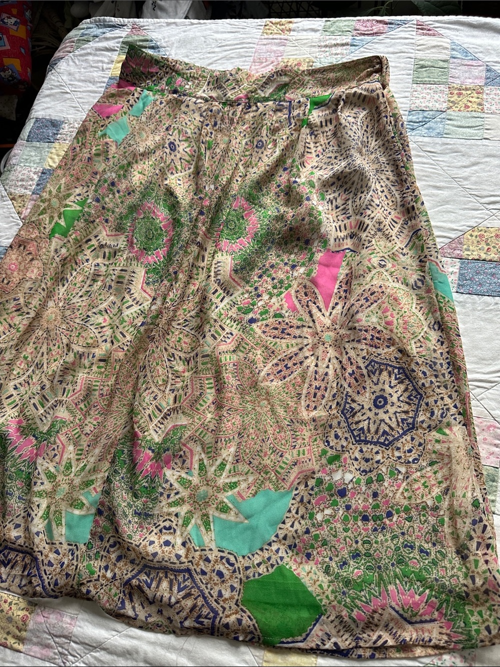 W—Vintage-Inspired Floral Print Maxi Skirt - Multicolor